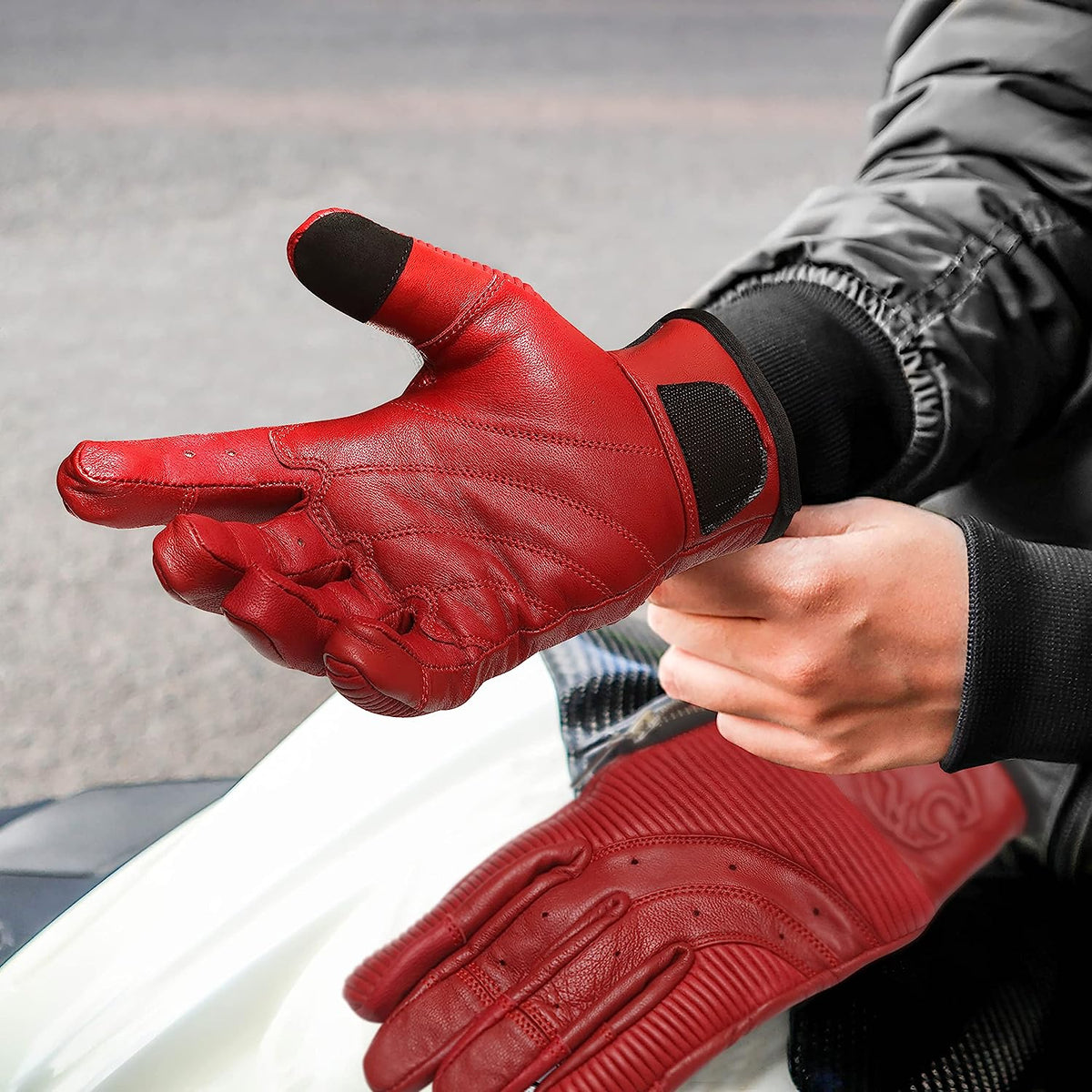 Red Minamoto Motorcycle Riding Gloves with Zip Closure – Jagwear