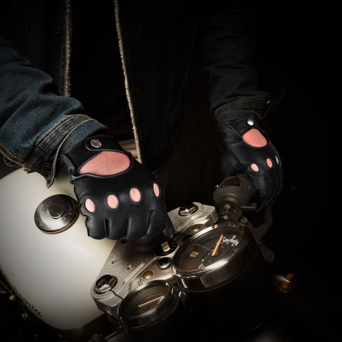 Leather Dark Knight Gloves - Full Finger Design (Black)